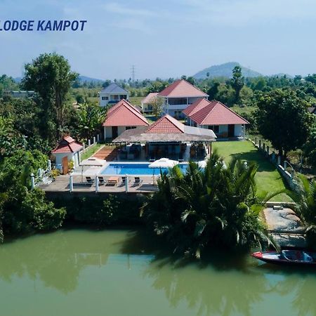 Bluebird Lodge Kampot Exterior foto