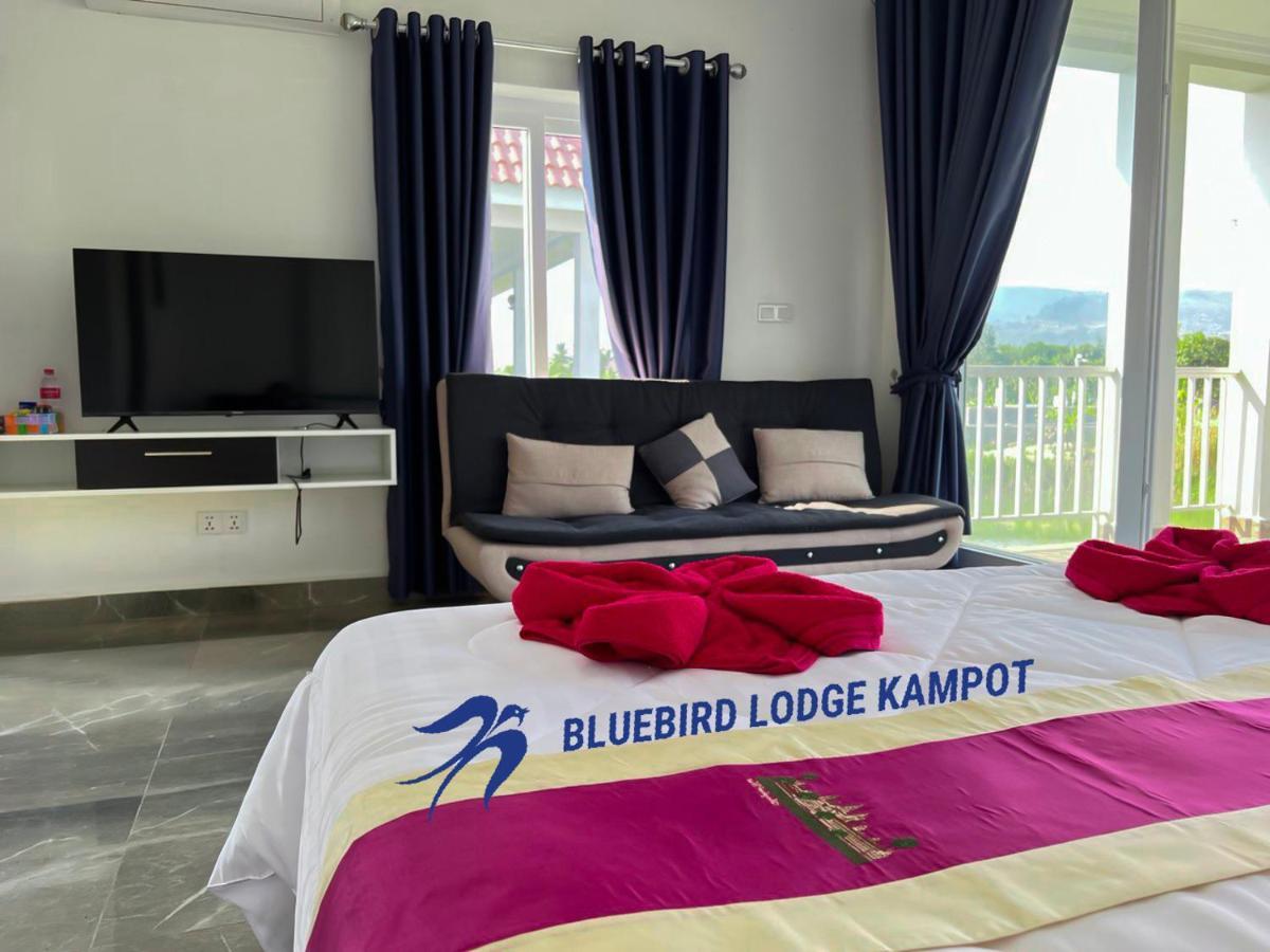 Bluebird Lodge Kampot Exterior foto